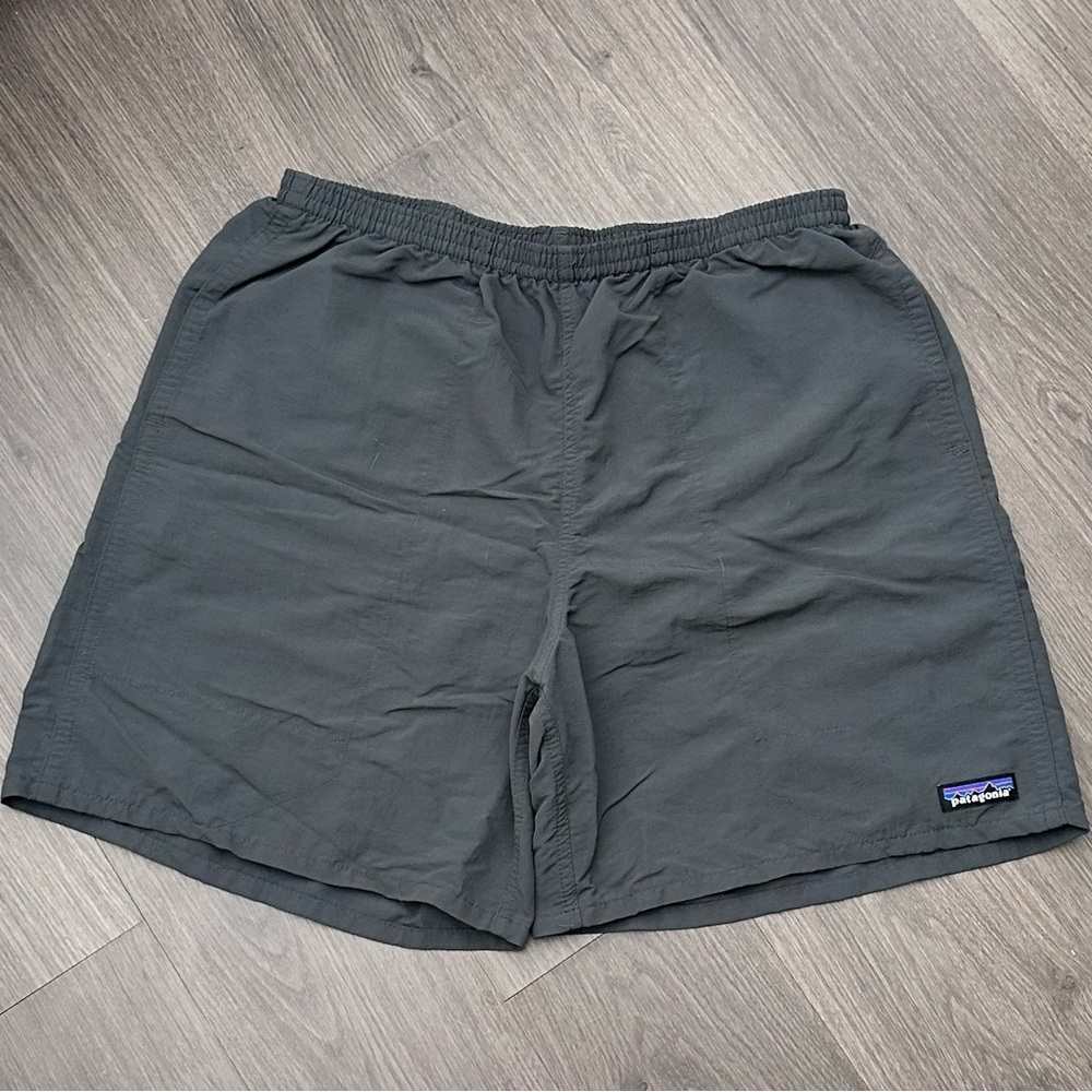Patagonia Shorts - Picture 1 of 4